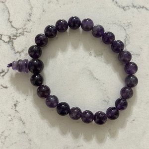 Amethyst Bracelet (purple 8mm round beads, stretch), new & never worn